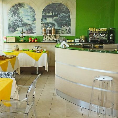 Hotel Il Monte Serravalle Ngoại thất bức ảnh