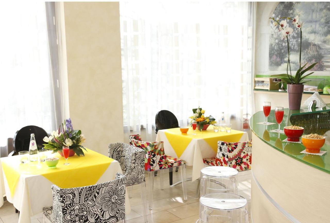 Hotel Il Monte Serravalle Ngoại thất bức ảnh