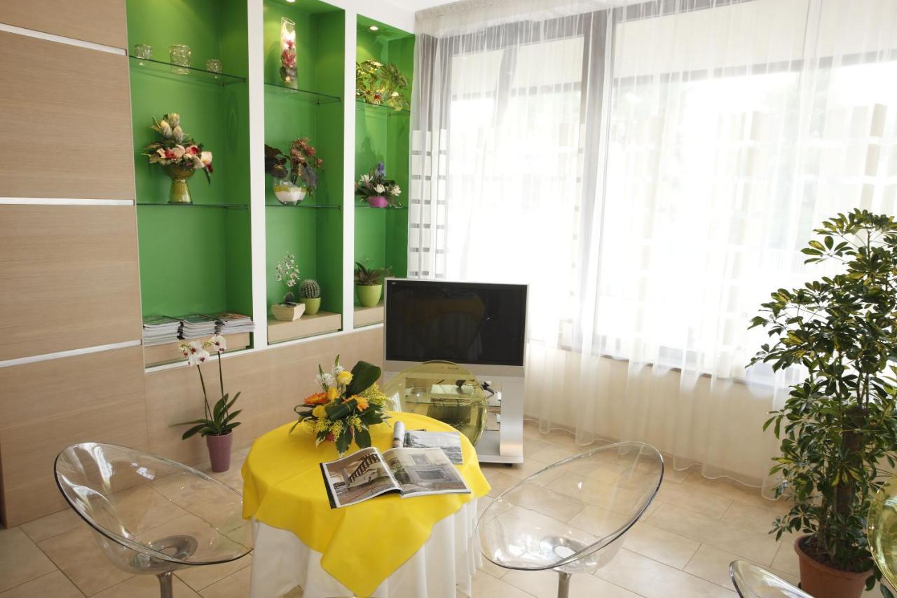 Hotel Il Monte Serravalle Ngoại thất bức ảnh