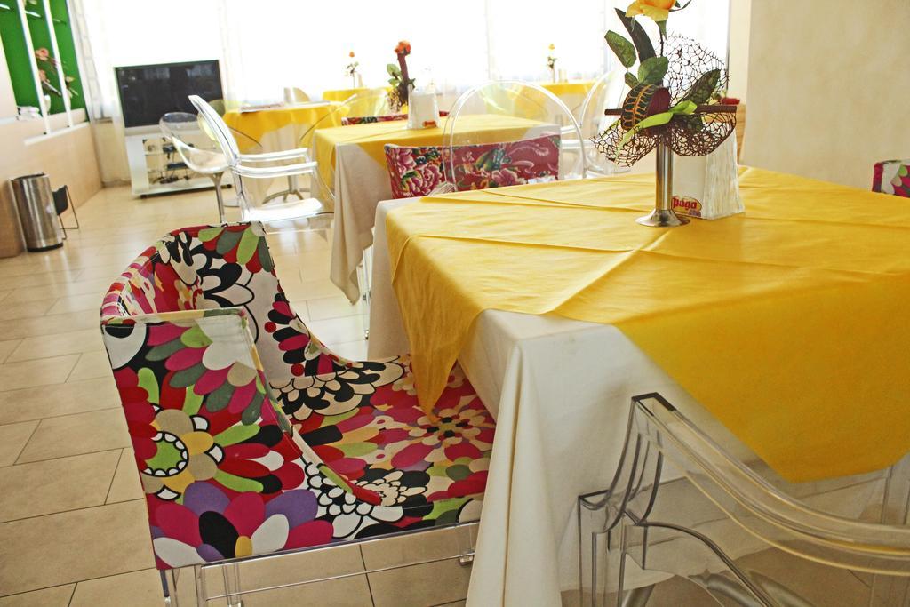 Hotel Il Monte Serravalle Ngoại thất bức ảnh