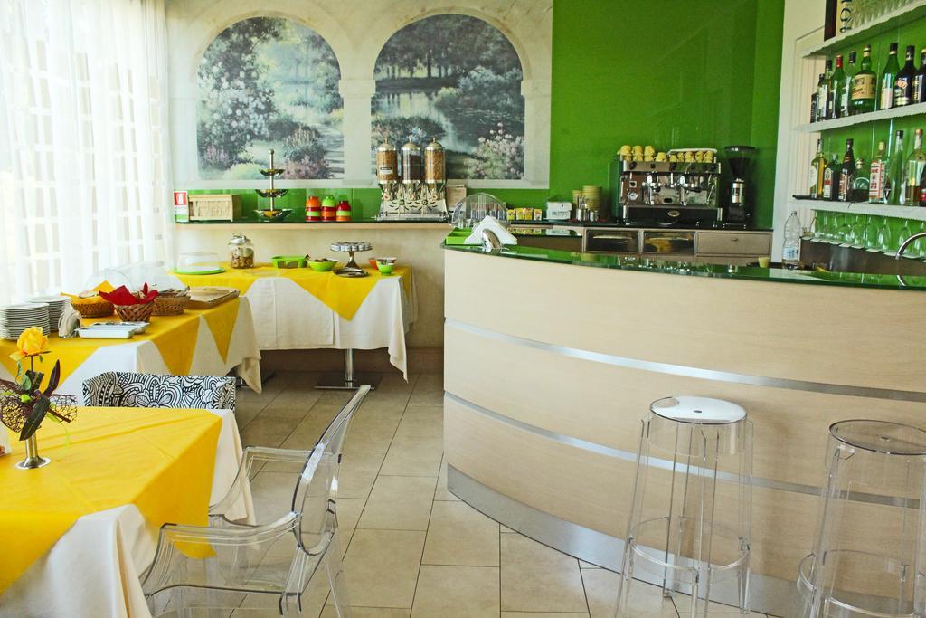 Hotel Il Monte Serravalle Ngoại thất bức ảnh